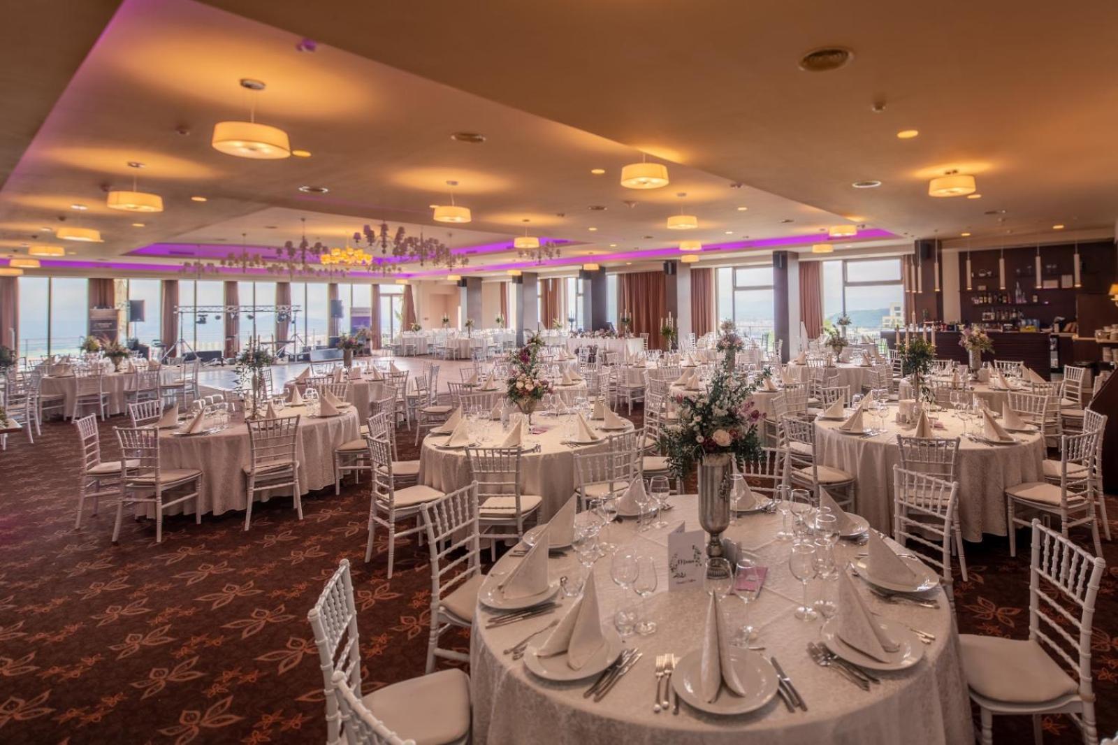 Grand Hotel Belvedere Brasov Ngoại thất bức ảnh